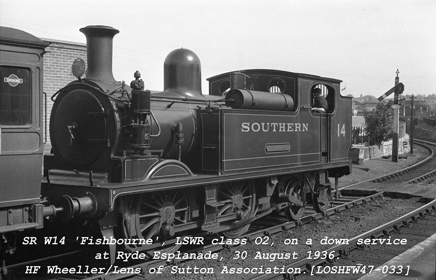 LOSHFW47-033 SR W14 Fishbourne O2 @ Ryde Esplanade 30-8-1936